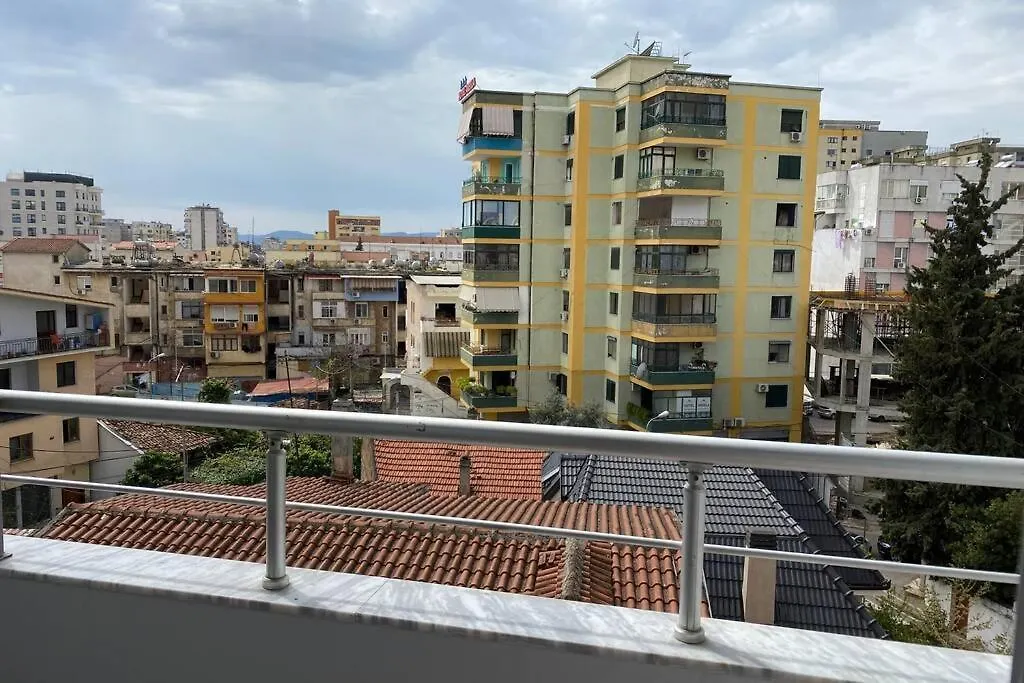 Spacious 1Br City Hub With Balcony Tirana